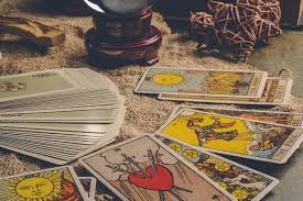 how many cards in a tarot deck